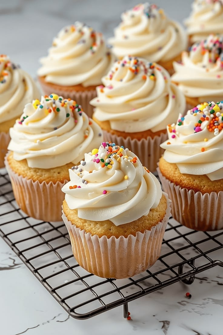 Frosting Cupcakes 6pc