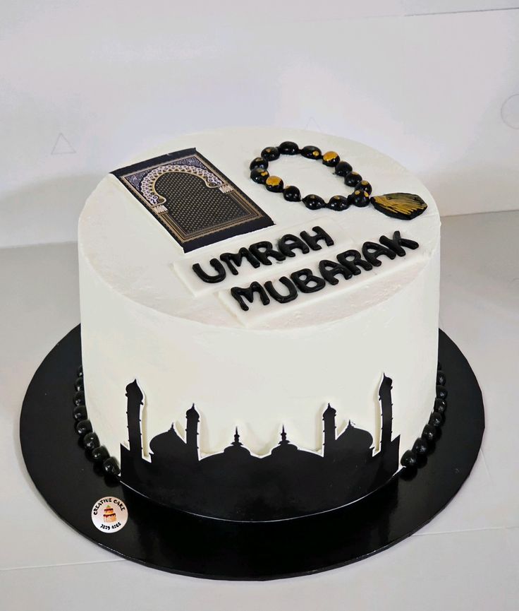 Umrah Mubarak Cake